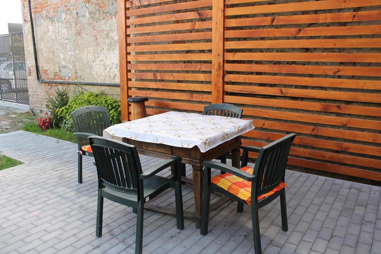 Suterenovy Apartman V Centre Piest'any Exterior photo
