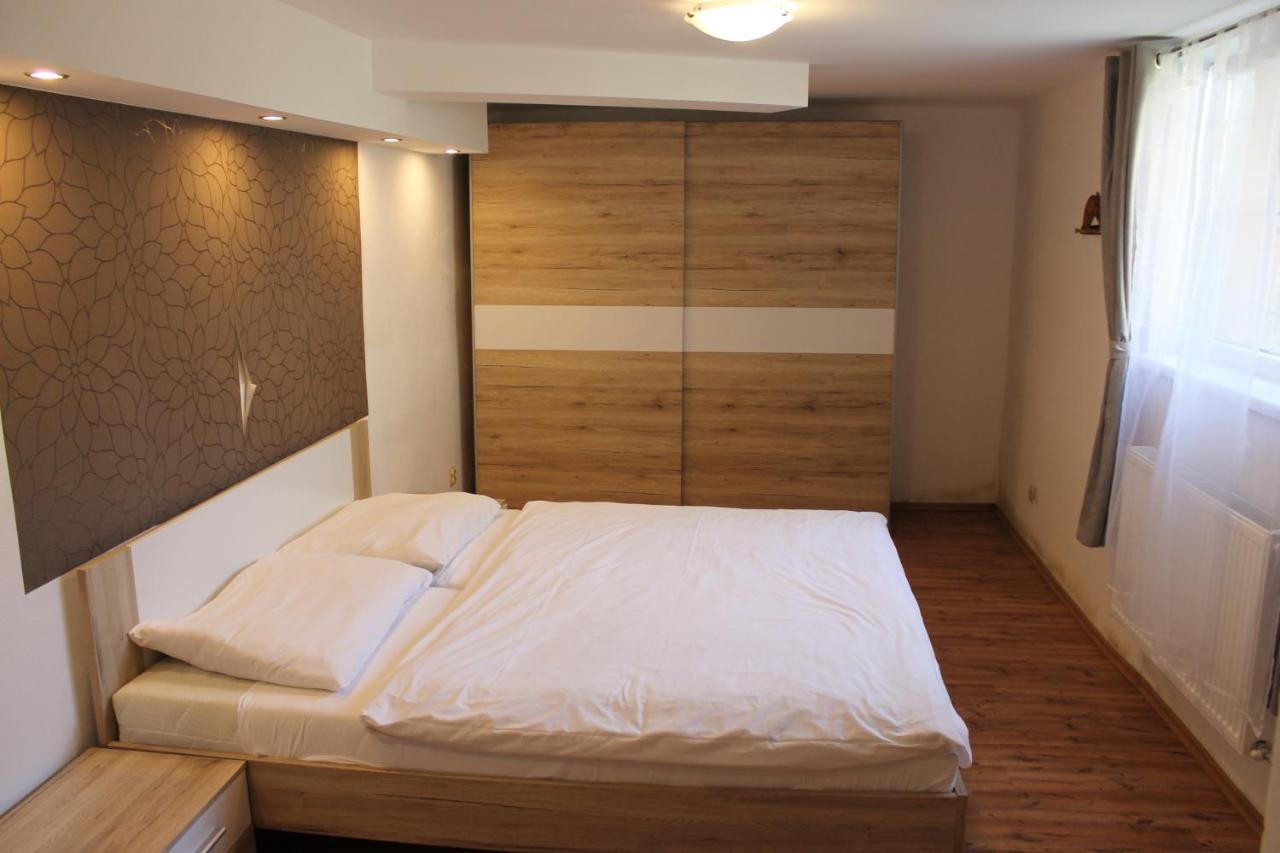 Suterenovy Apartman V Centre Piest'any Exterior photo